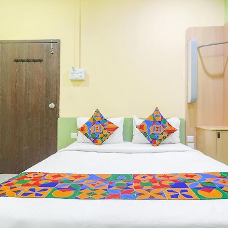 Fabexpress Airport Stay Inn - Nr Hyderabad International Airport, Shamshabad Экстерьер фото