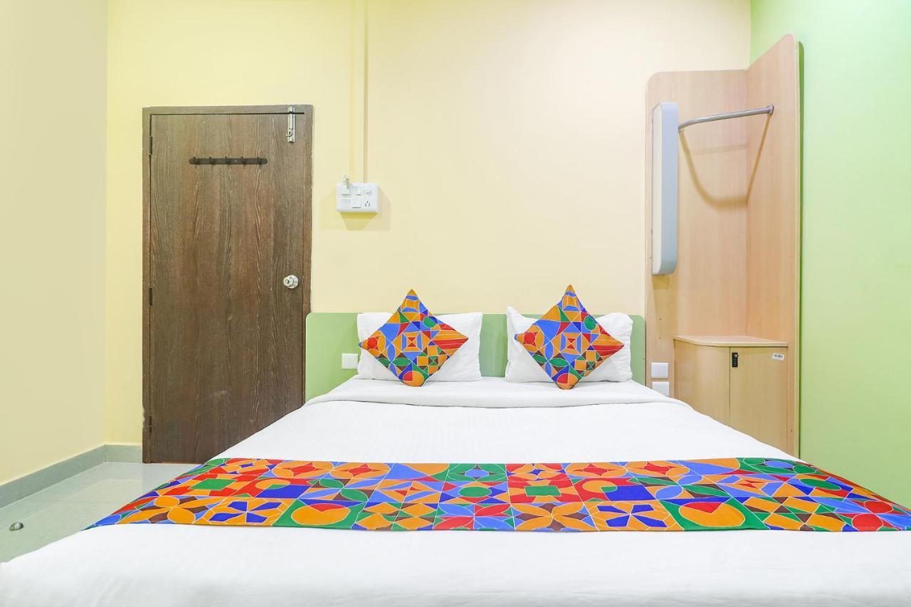 Fabexpress Airport Stay Inn - Nr Hyderabad International Airport, Shamshabad Экстерьер фото