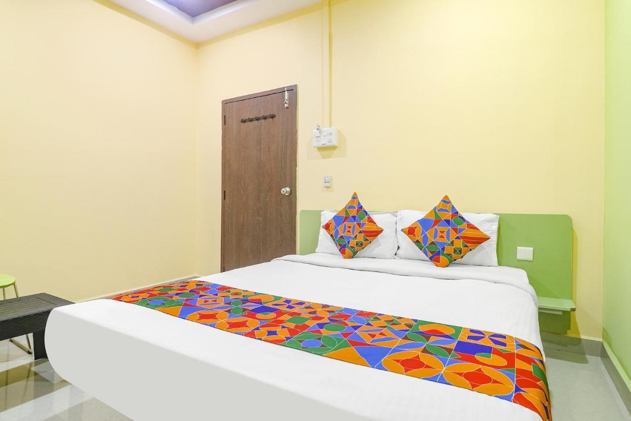 Fabexpress Airport Stay Inn - Nr Hyderabad International Airport, Shamshabad Экстерьер фото
