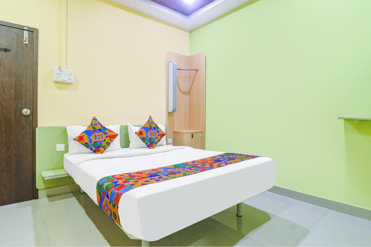 Fabexpress Airport Stay Inn - Nr Hyderabad International Airport, Shamshabad Экстерьер фото