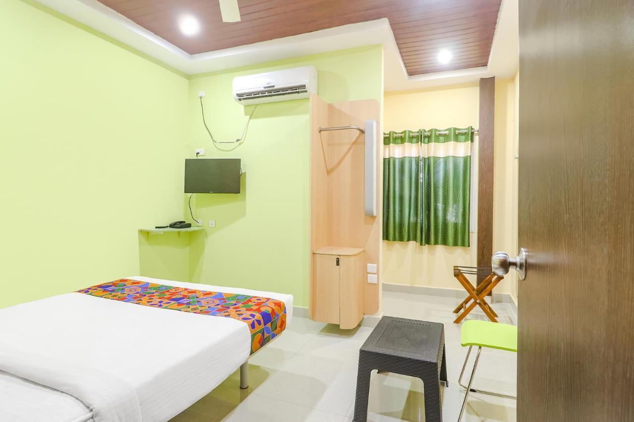 Fabexpress Airport Stay Inn - Nr Hyderabad International Airport, Shamshabad Экстерьер фото