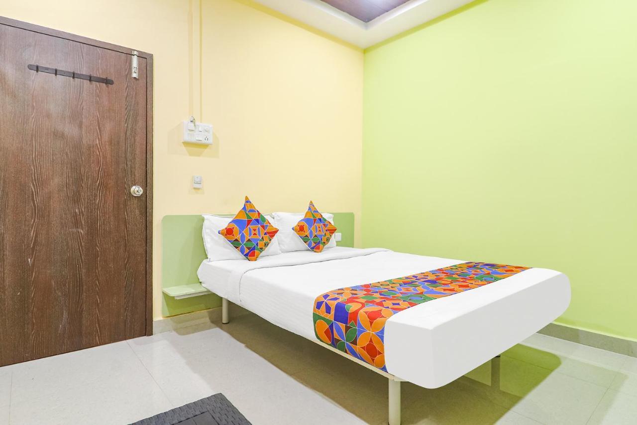 Fabexpress Airport Stay Inn - Nr Hyderabad International Airport, Shamshabad Экстерьер фото