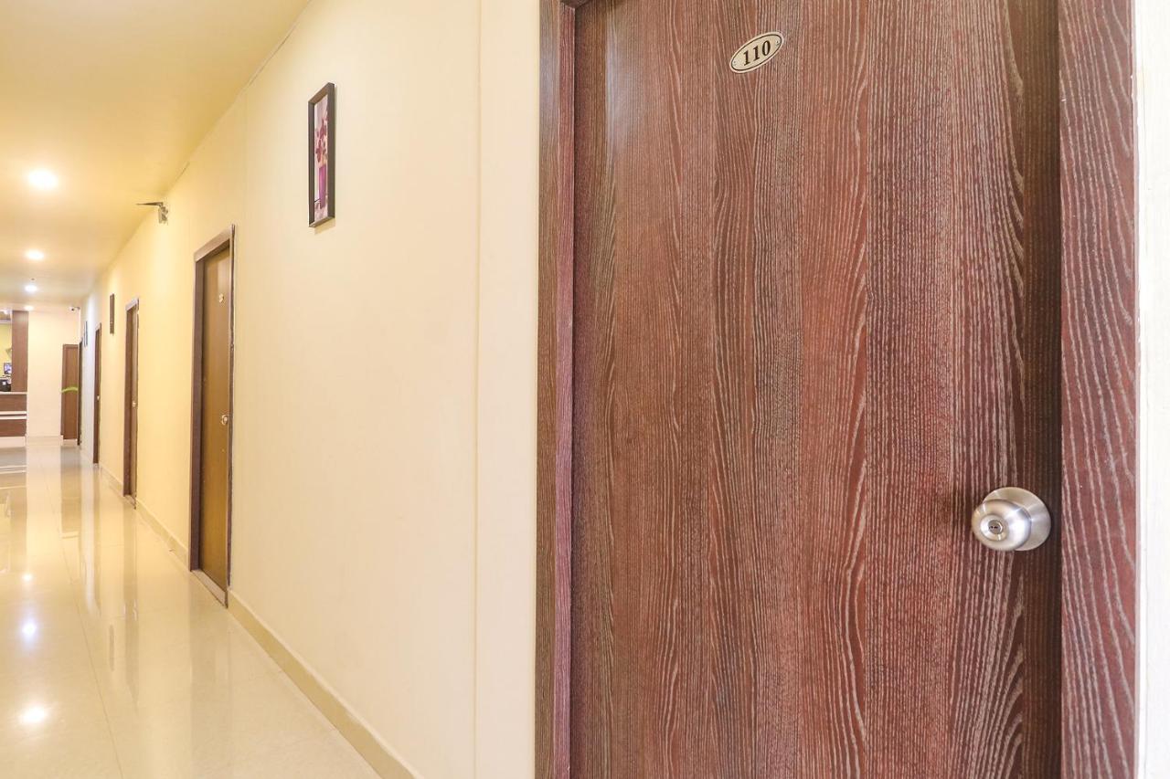 Fabexpress Airport Stay Inn - Nr Hyderabad International Airport, Shamshabad Экстерьер фото