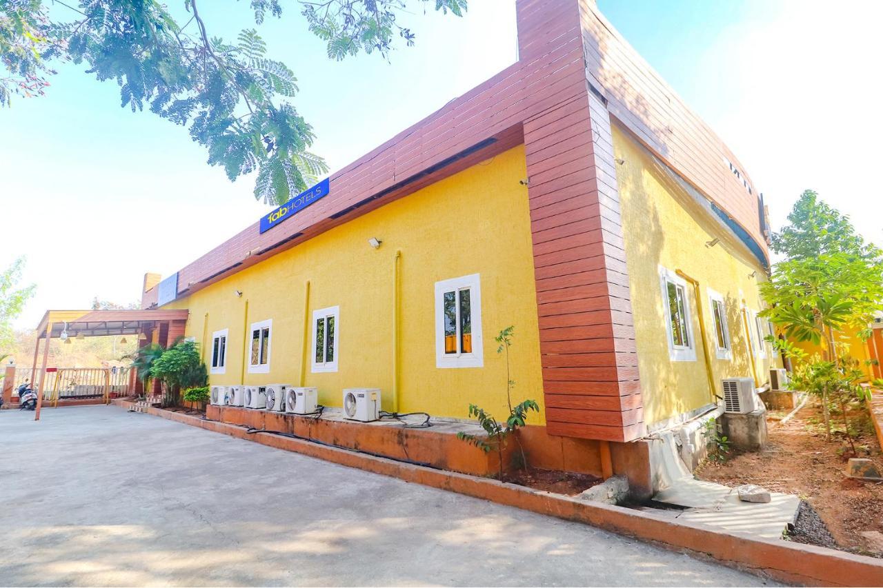 Fabexpress Airport Stay Inn - Nr Hyderabad International Airport, Shamshabad Экстерьер фото